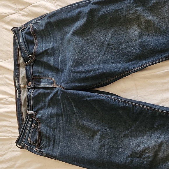 Old Navy mid-rise jeans - Picture 2 of 8